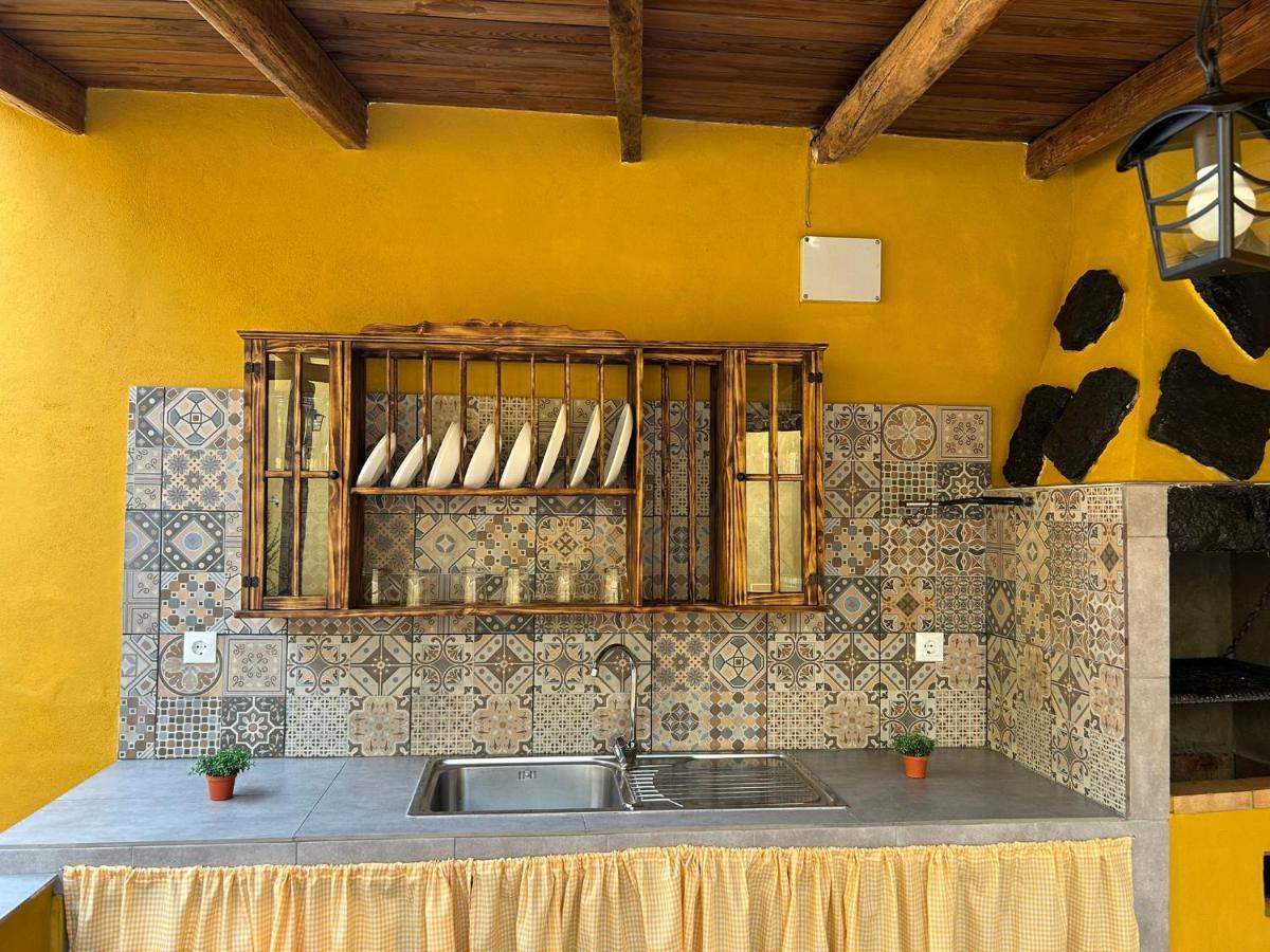 Tradicional Casa Canaria Con Piscina Y Vistas Al Teide 이코드레로스비노스 외부 사진