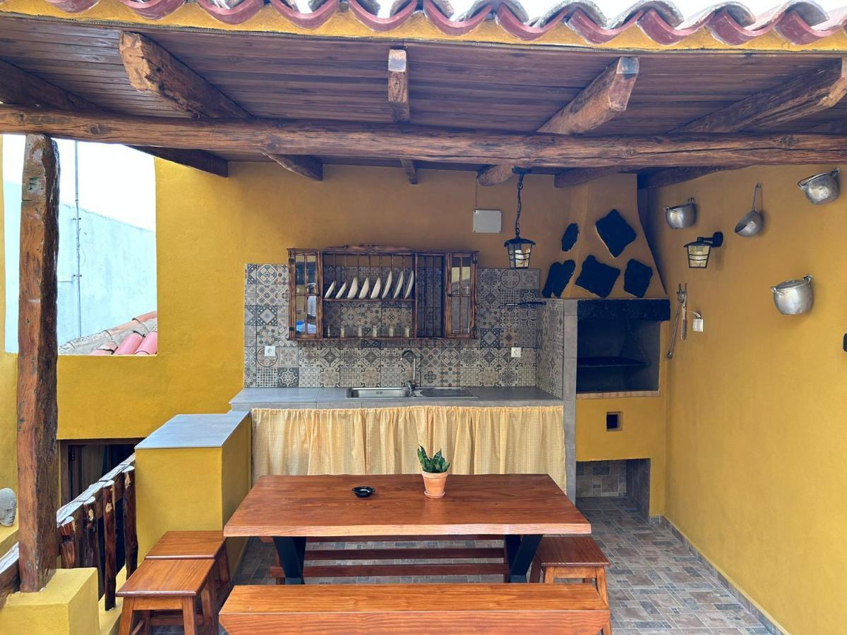 Tradicional Casa Canaria Con Piscina Y Vistas Al Teide 이코드레로스비노스 외부 사진
